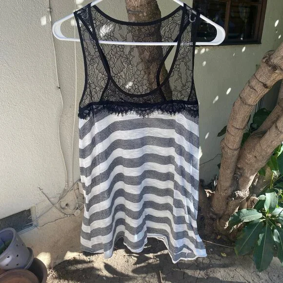 Women's Black Lace Striped Tank top Size Medium - Picture 3 of 10